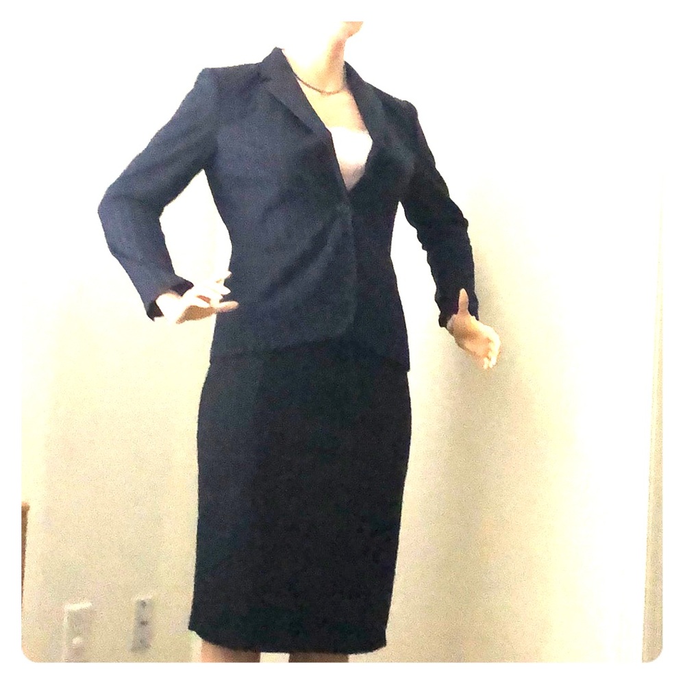 Women’s Wool Suite size 14